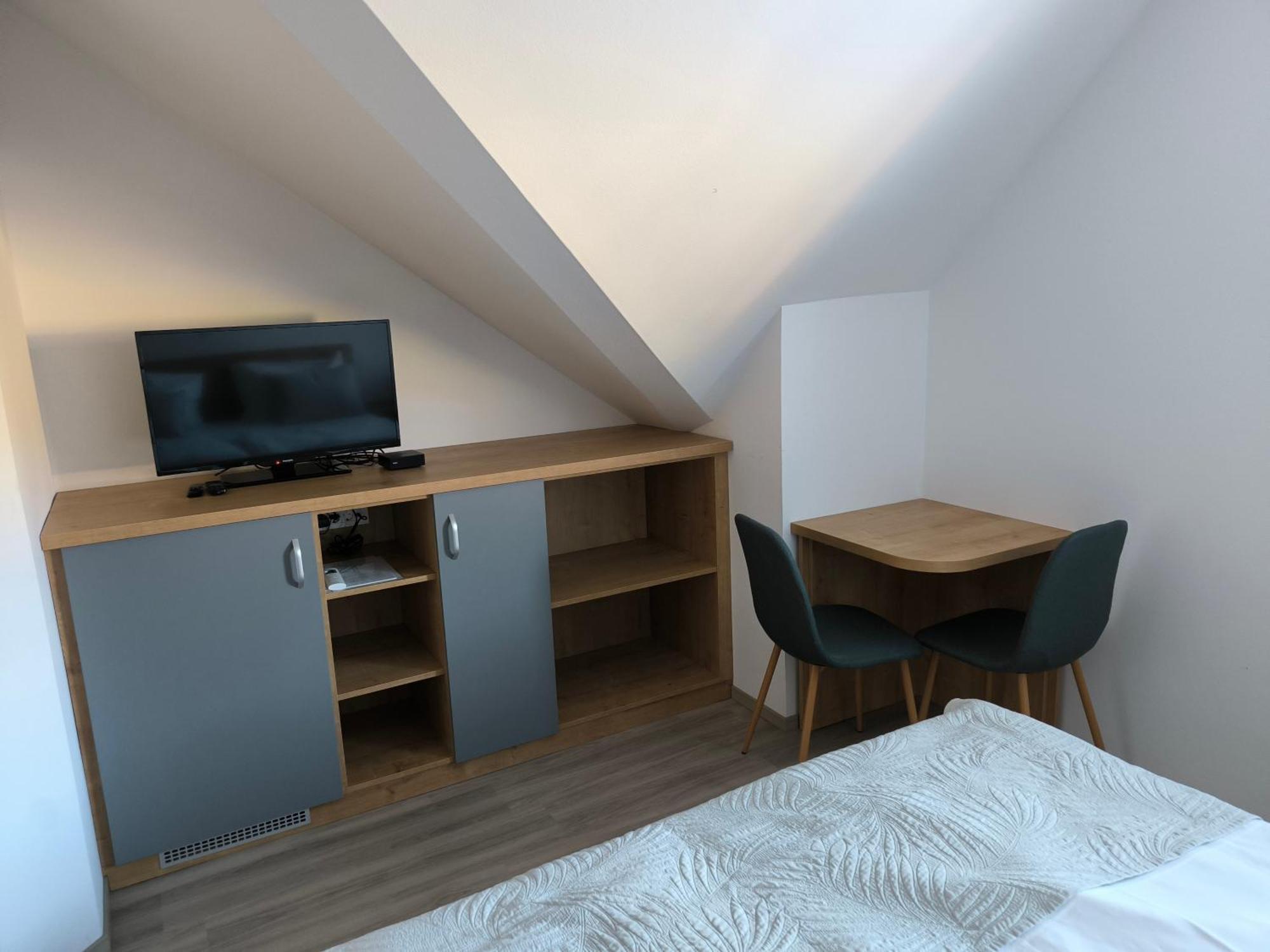 פודצ'טרטק Guesthouse Haler מראה חיצוני תמונה